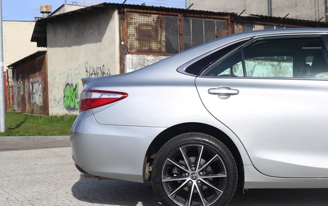 Toyota Camry cena 75000 przebieg: 85000, rok produkcji 2016 z Modliborzyce małe 301